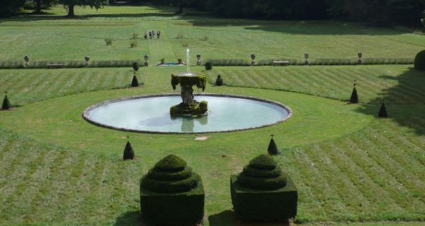 De la charte de Florence au Code du patrimoine : un espace conservatoire d&eacute;volu au jardin historique