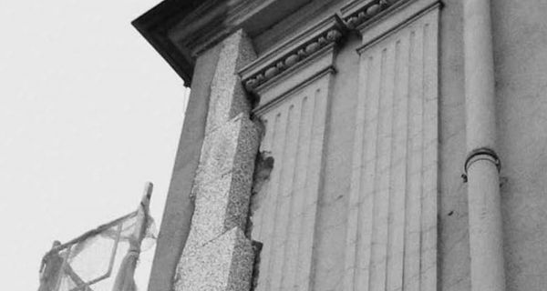 La transition &eacute;nerg&eacute;tique et le b&acirc;timent ancien : Un paradoxe insoluble ?